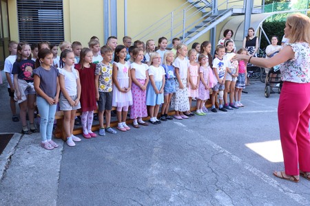 PRVI ŠOLSKI DAN CERKNICA 21 FOTO LJUBO VUKELIČ